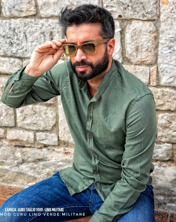 Camicia cotone lino verde militare guru taglio vivo sul colletto coreano made in Italy