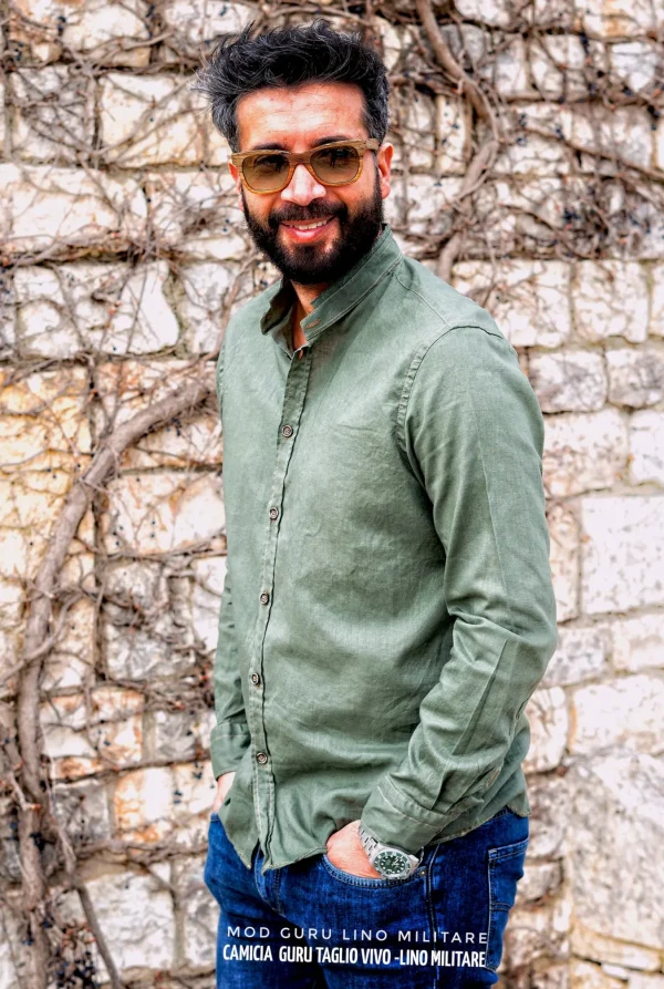 Camicia cotone lino verde militare guru taglio vivo sul colletto coreano made in Italy