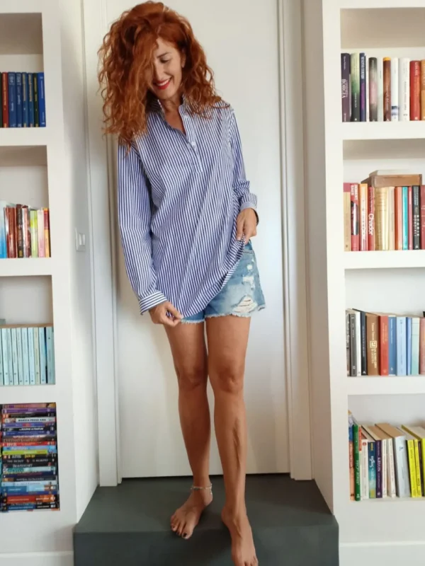 Camicia Donna chiusa a polo rigata blu puro cotone made in italy woman stripe shirt