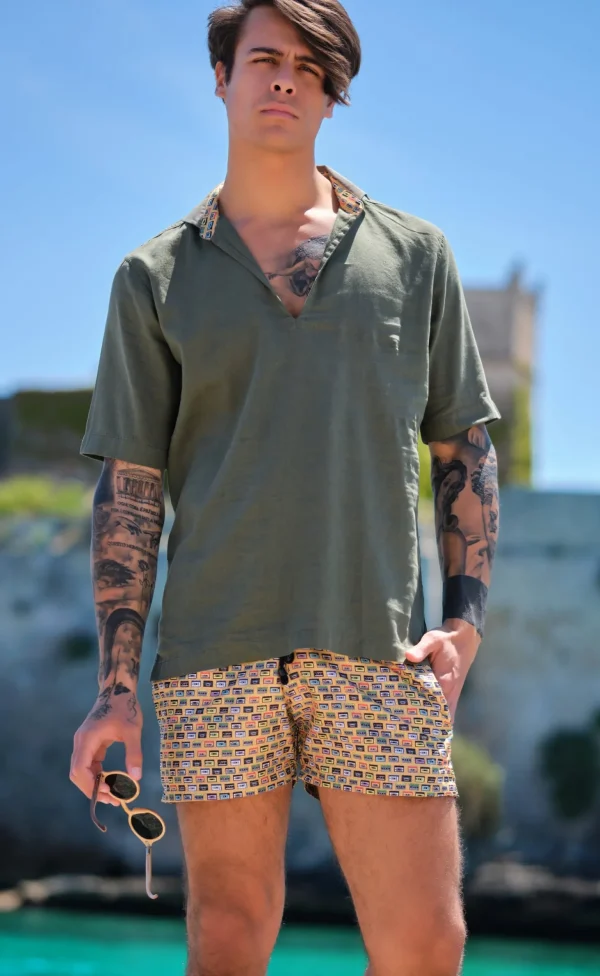 Costume da Bagno Fantasia musicassette abbinato a Camicia polo Lino verde militare con inserti BOX slip interno Made in Italy
