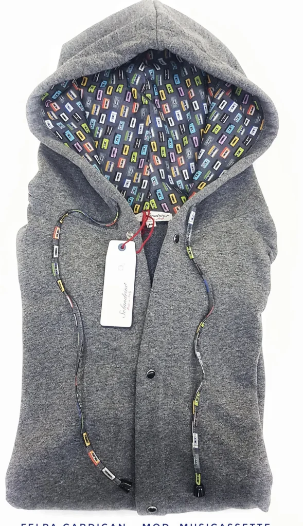 Felpa cardigan grigia con Cappuccio design musicassette puro cotone made in Italy Fantasia 100% cotone Unisex Sweatshirt blue Hoodie