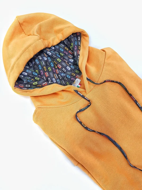 Felpa giallo ocra  con Cappuccio Design musicassetta made in Italy Fantasia 100% cotone -  Unisex Sweatshirt yellow Hoodie