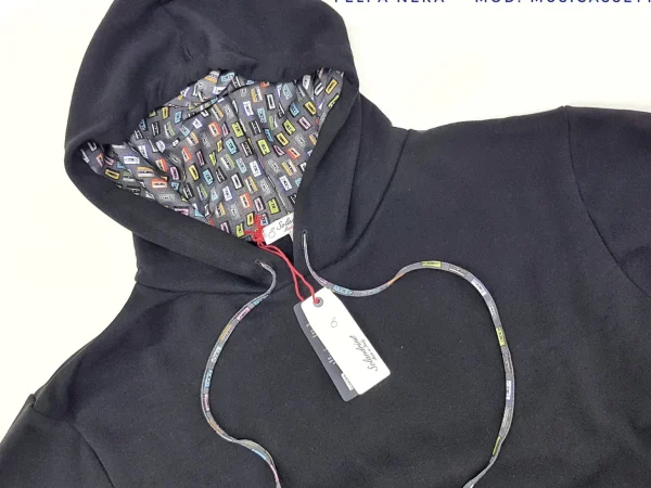 Felpa Nera con Cappuccio Design musicassetta 80's made in Italy Fantasia  100% cotone -  UNISEX Sweatshirt hoodie black