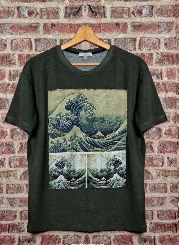 T-shirt made in Italy Fantasia big wave 100% fresco cotone jersey design big wave