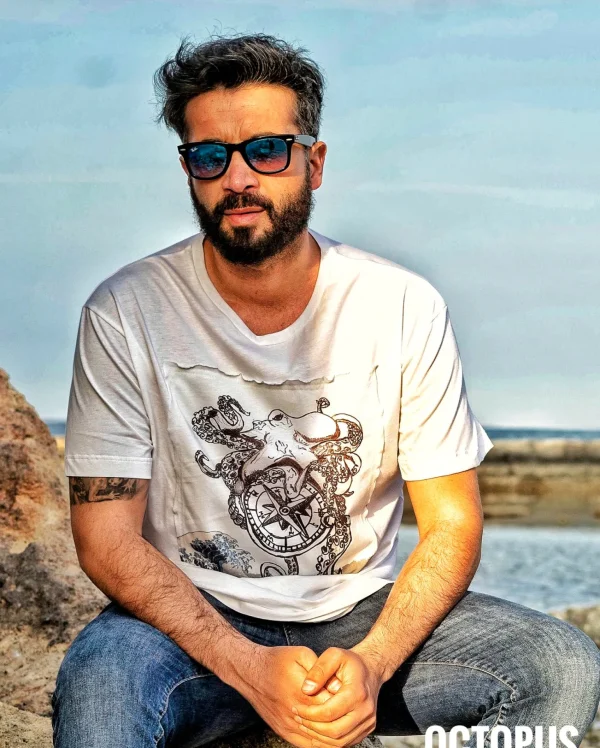 T-shirt made in Italy fantasia OCTOPUS  100% cotone jersey pettinato -DESIGN OCTOPUS-