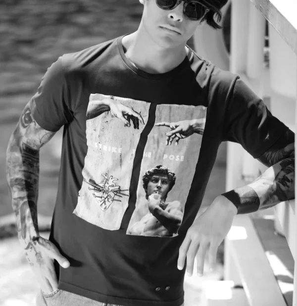 Tshirt made in Italy fantasia strike the pose 100% cotone jersey pettinato -DESIGN -
